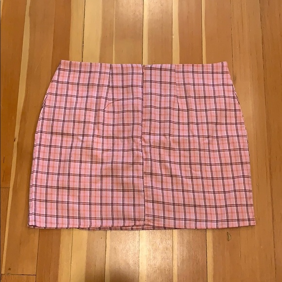 Pink Plaid High-Rise Mini Skirt - Picture 2 of 4